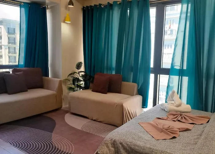 Skyline 81 Newport Condotel Naia T3