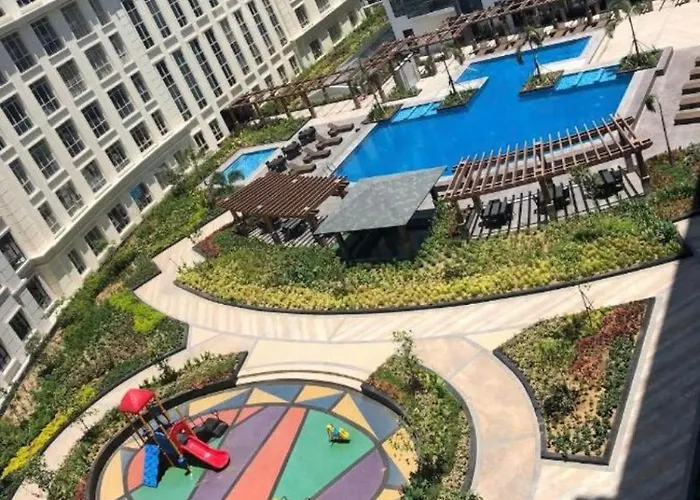 Skyline 81 Newport Condotel Naia T3 Aparthotel 3*