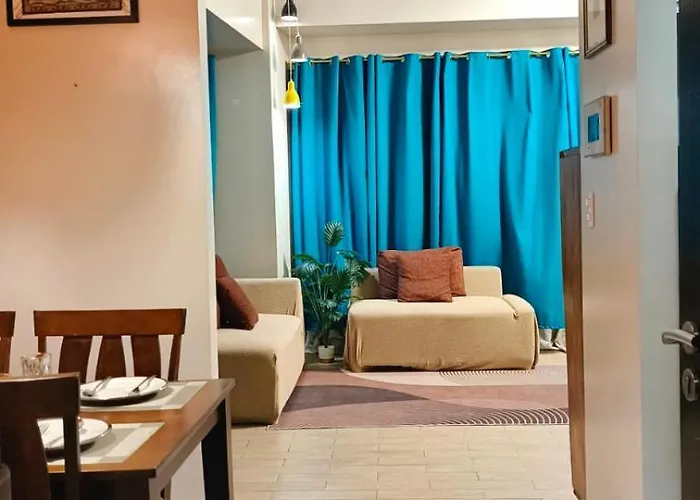 Skyline 81 Newport Condotel Naia T3 Aparthotel