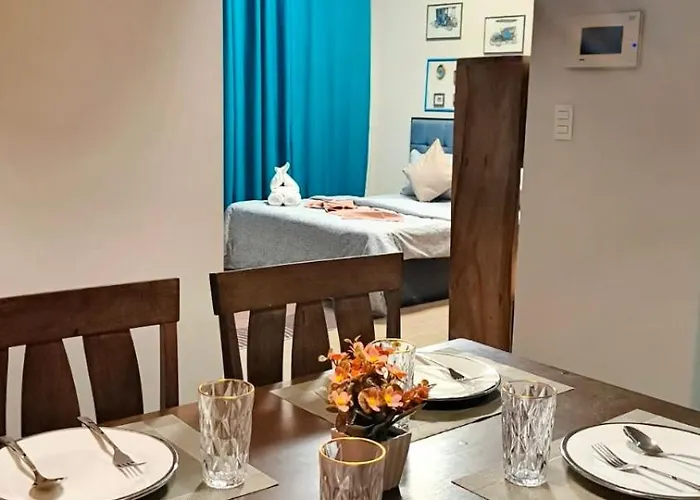 Aparthotel Skyline 81 Newport Condotel Naia T3